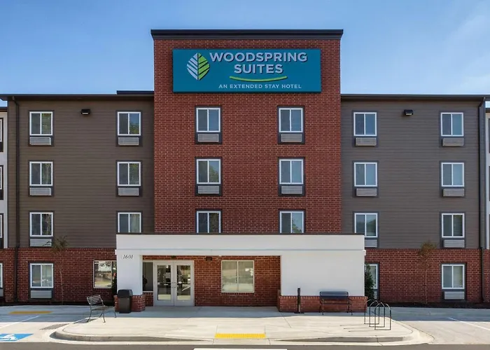 Woodsping Suites Washington Dc East Arena Drive