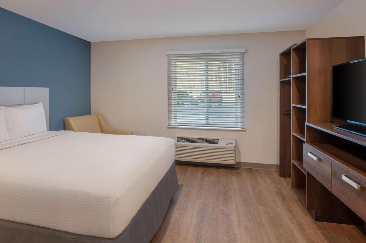 Woodsping Washington Dc East Arena Drive 3*